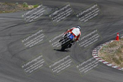 media/Apr-20-2025-AHRMA (Sun) [[393a79c373]]/Race/Group 10/Turn 4b/